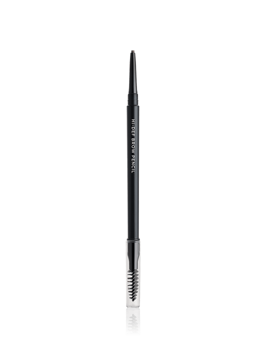 Schwarzer RevitaLash® Cosmetics Hi-Def Brow Pencil in Soft Brown mit Stift und Spiralbürste vor einem weißen Hintergrund.