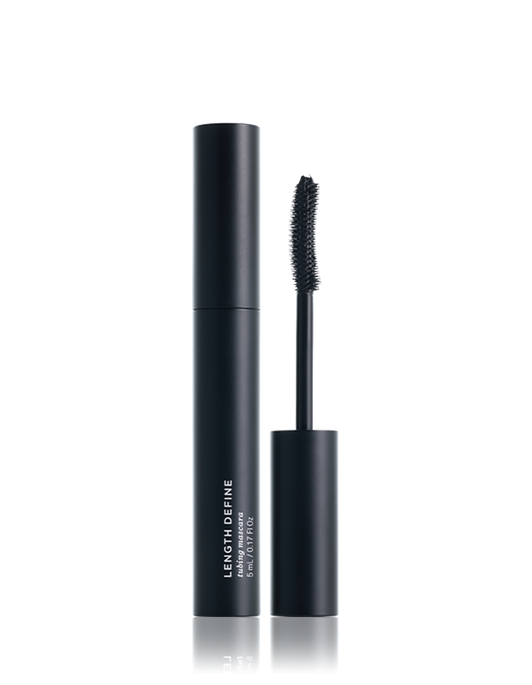 RevitaLash® Cosmetics Length Define Tubing Mascara mit einer schwarzen Tube mit und einer geschwungenen Silikonbürste.