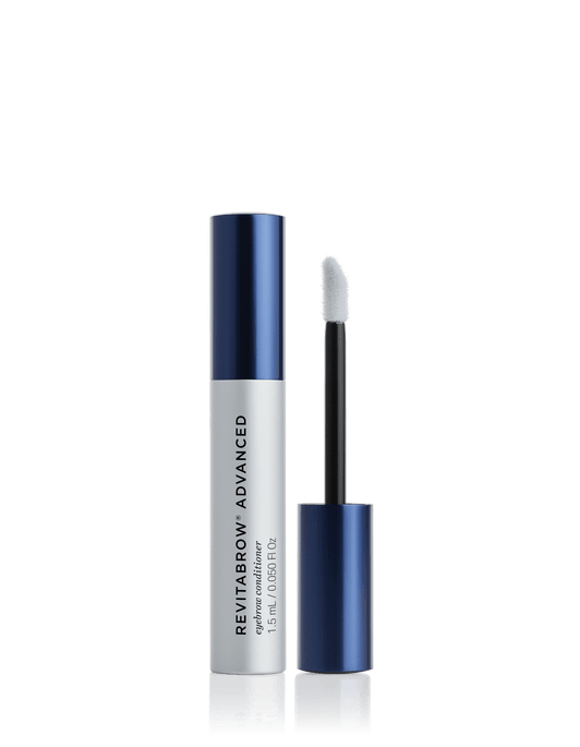 Eine blau-weiße Tube RevitaLash® Cosmetics RevitaBrow® Advanced Eyebrow Conditioner mit freiliegendem Applikatorstab.