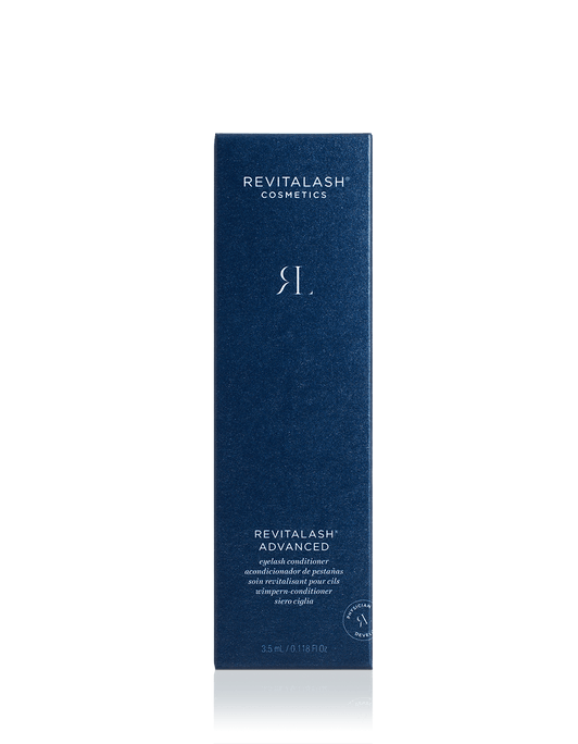 Eine blaue Box RevitaLash® Advanced Eyelash Conditioner von RevitaLash® Cosmetics in der 3.5 ml Version.